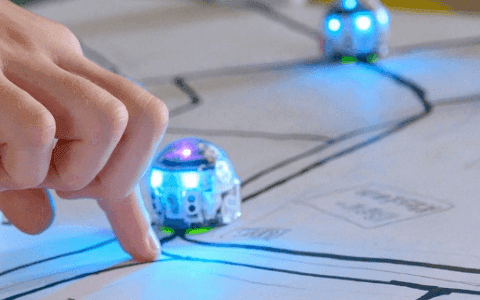 Robotics (with Ozobots)